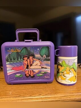 Vintage 90’s Disney Aladdin Lunch Box w/Canister